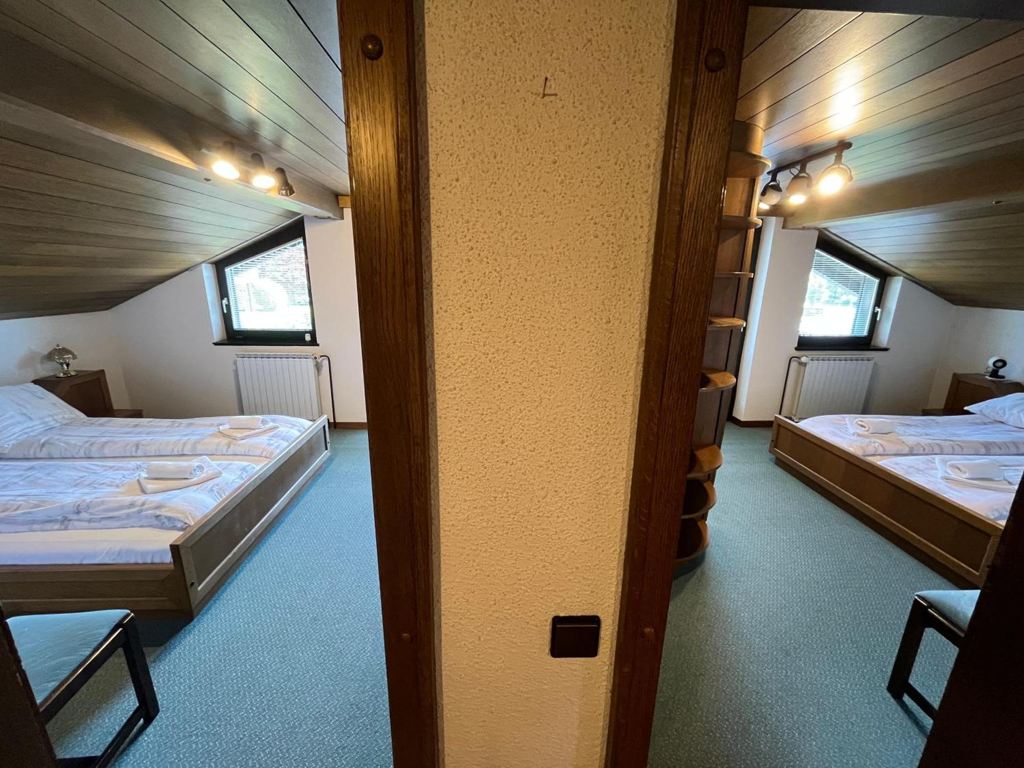 Sara'S Guesthouse Bled Ruang foto